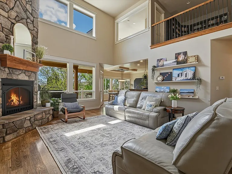 553 E Forest Ridge Dr — Photo 33