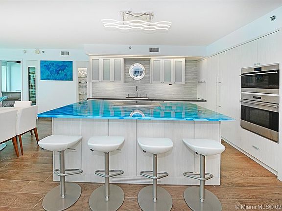 Home For Sale In Las Olas Beach Club