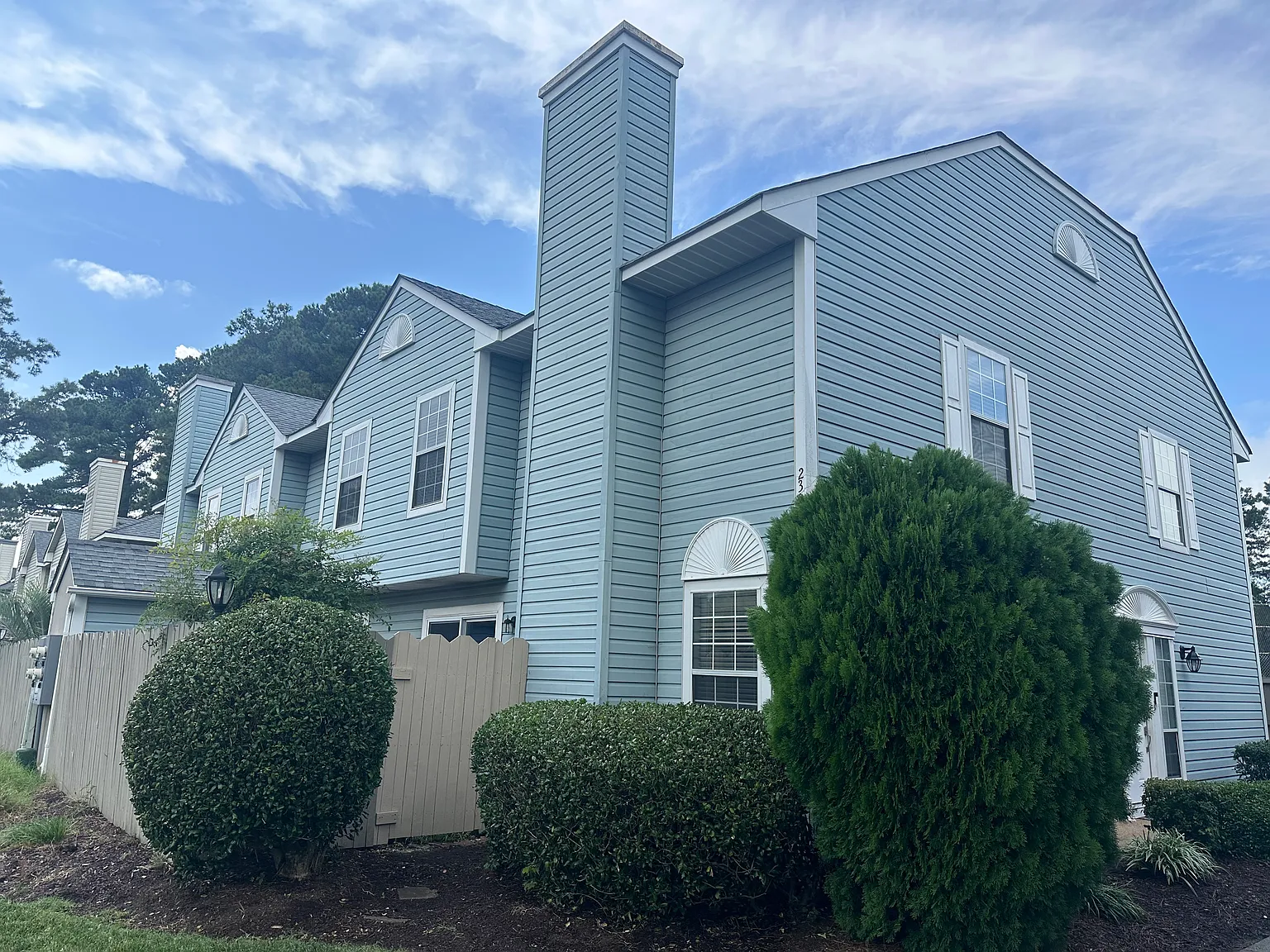 2 bed, 1256 sqft, $2,050 — Photo 1