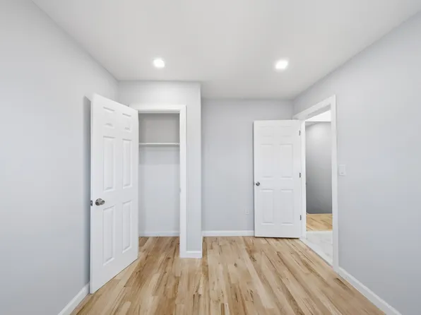 309 East 59th Street image 13 of 17