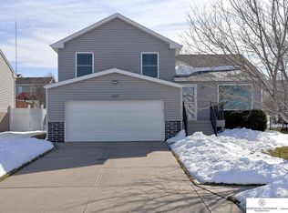 7871 Bauman Ave, Omaha, NE 68122