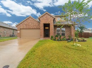 15728 Oak Pointe Dr, Fort Worth, TX 76177