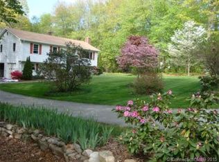 141 Forsyth Rd, Oakdale, CT 06370