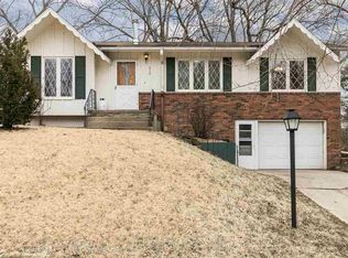 914 Wylde Green Rd, Iowa City, IA 52246