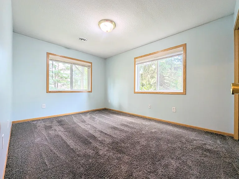 1140 Greenvale Ave W #C — Photo 12