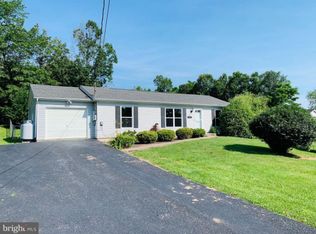 75 Fiesta Dr, Bunker Hill, WV 25413