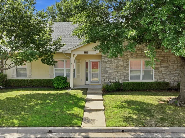 8212 E 74th Ct, Tulsa, OK 74133
