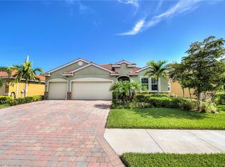 3049 Sunset Pointe Cir, Cape Coral, FL 33914