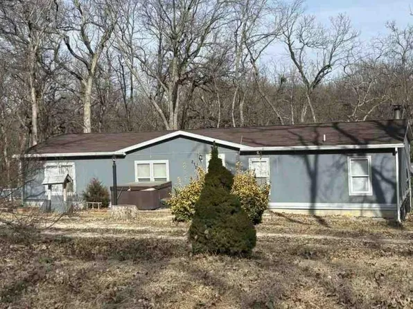 27236 E Turkey Creek Rd, Wellsville, KS 66092