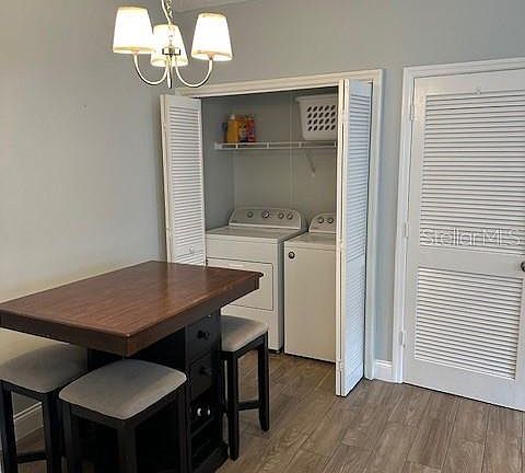 4th image of 6589 Grosvenor Ln