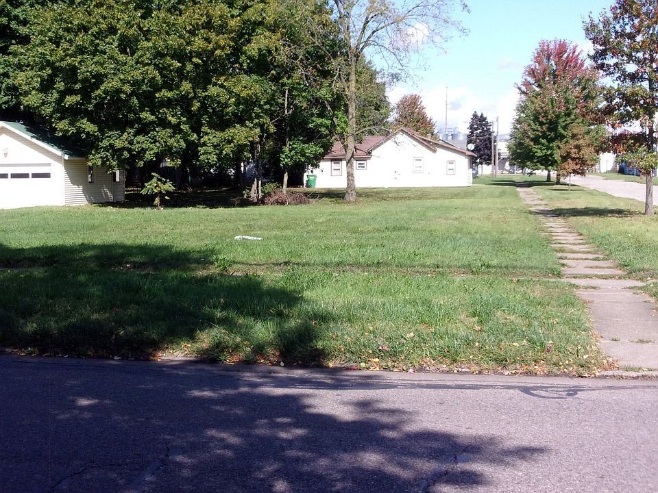 1st image of 601 W West St