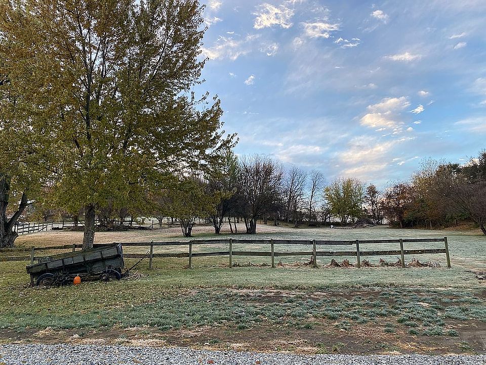 2nd image of 25473 Ivory Rd