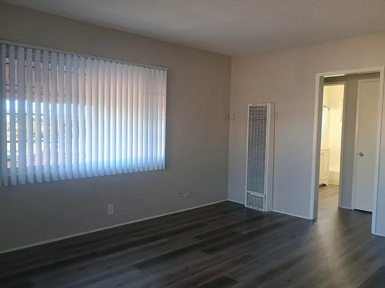 2130 W El Segundo Blvd #8 — Photo 4