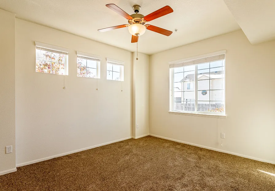 2 bed, 1116 sqft, $1,600 — Photo 2