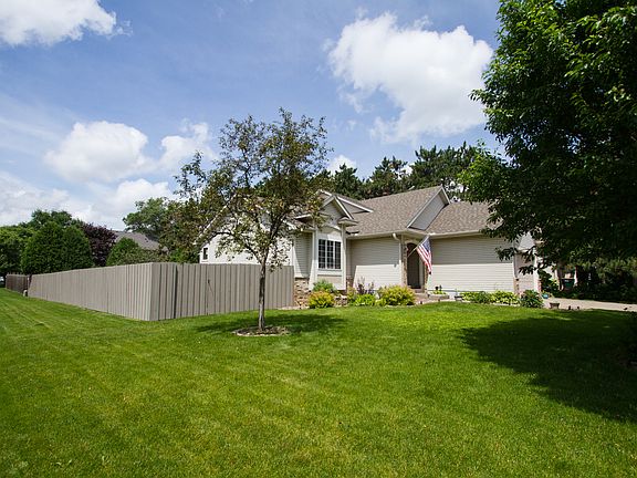 4th image of 9146 Zumbrota St NE