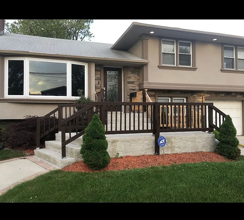 29 Gerald Ave photo 1