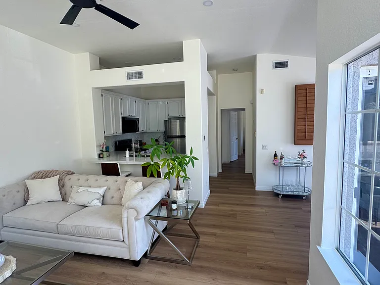 40 Liana Pl — Photo 4