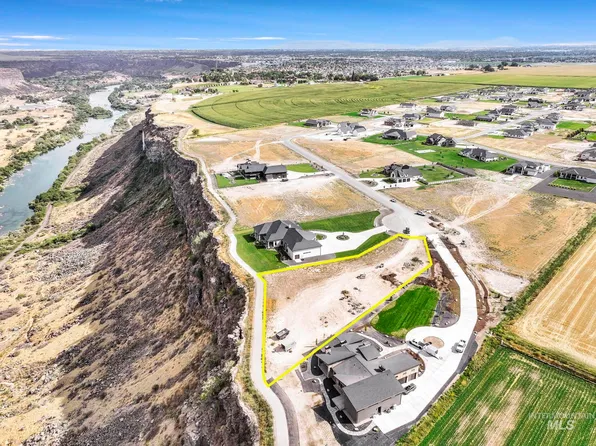 4268 N 2754 E, Twin Falls, ID 83301