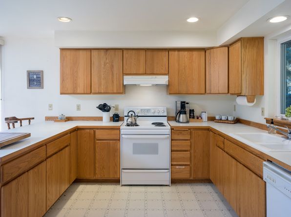 (undisclosed Address), Olga, WA 98279