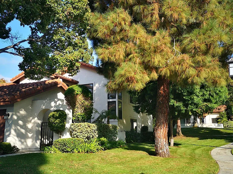 3503 Voyager Cir — Photo 1