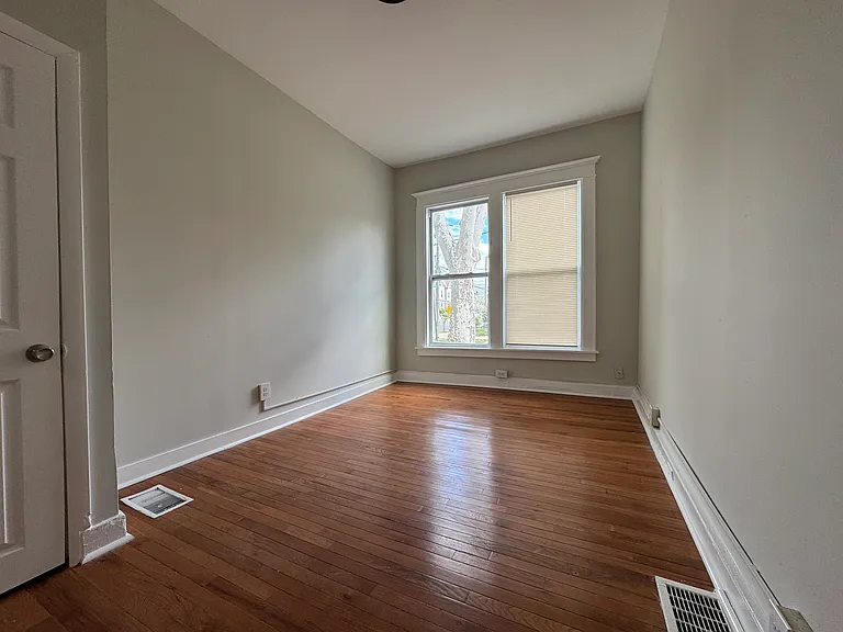 235 Davenport Ave #1A — Photo 6