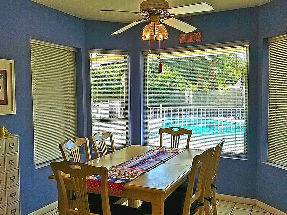 5th image of 5411 E Laurel Ln