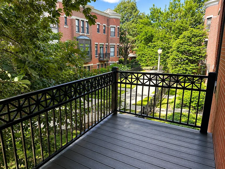 Private Deck Off The Living Room