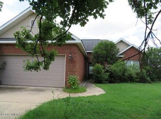 208 Amber Dr, Byron, GA 31008