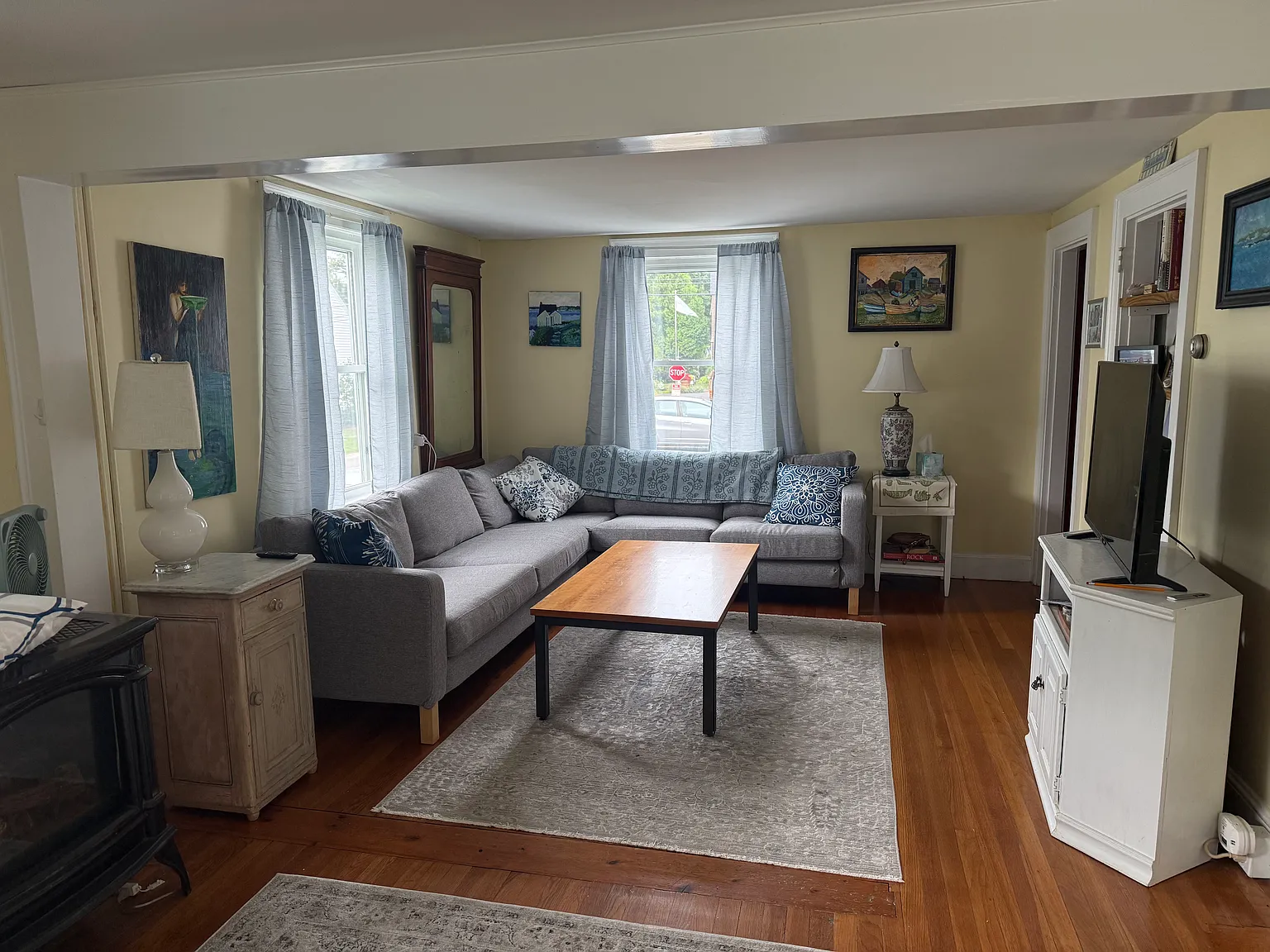 1 bed, 1120 sqft, $2,700 — Photo 2