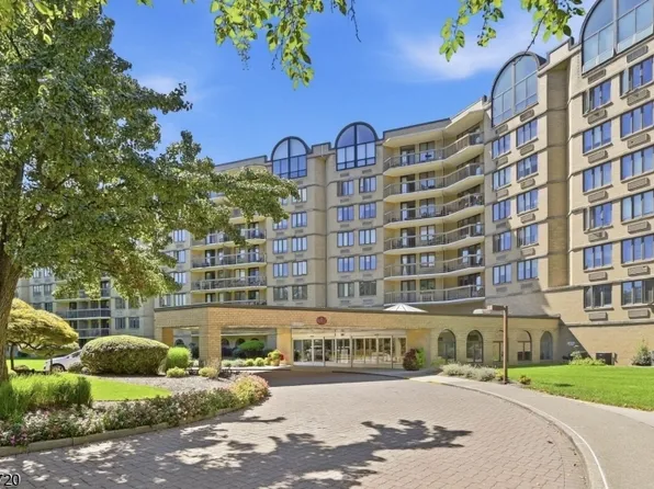 10 SMITH MANOR BLVD #607, West Orange Twp., NJ 07052