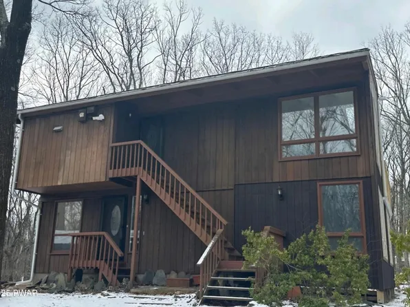 113 Whipple Tree Ln, Lords Valley, PA 18428