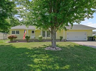 941 Troy Phillips Rd, Monticello, IL 61856