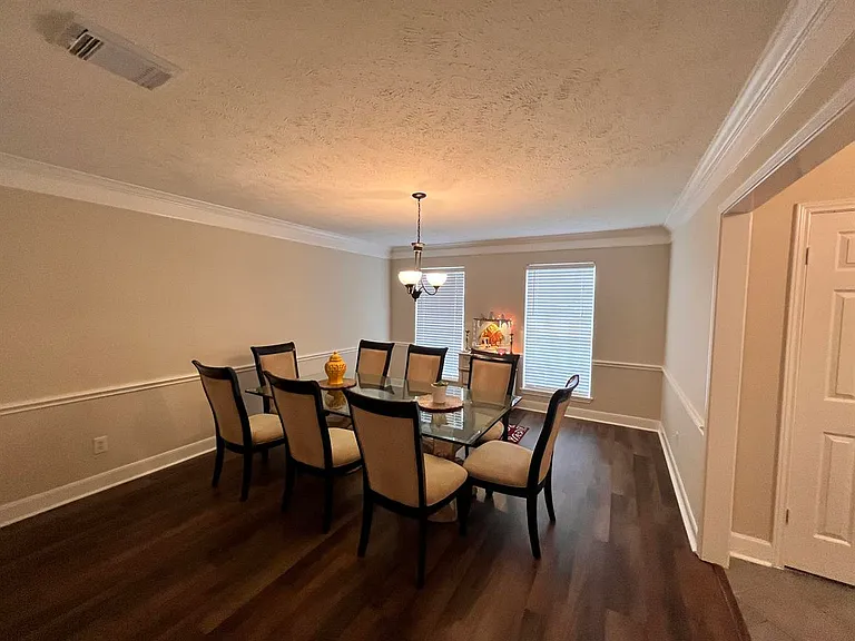 2104 Bay Hill Dr — Photo 14