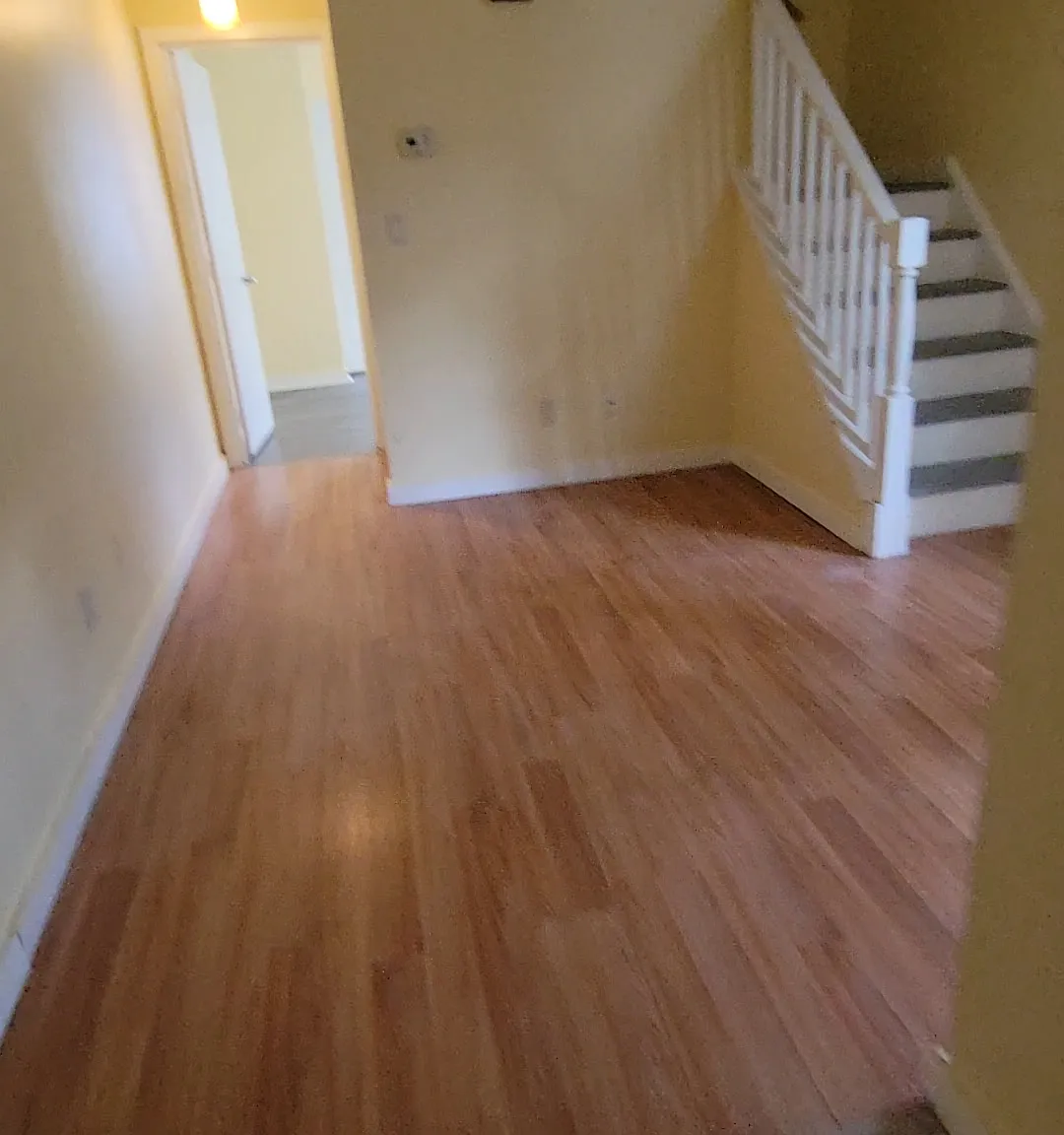 3 bed, 1.5 bath, 1000 sqft, $2,000 — Photo 1
