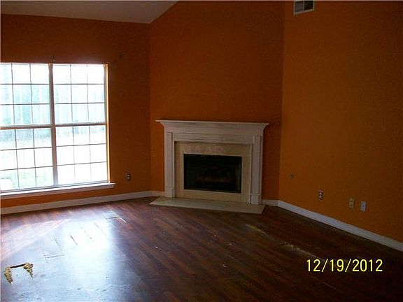 3rd image of 7751 Parkmont Ave