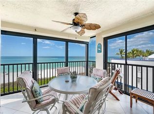 9415 Gulf Shore Dr APT 302, Naples, FL 34108