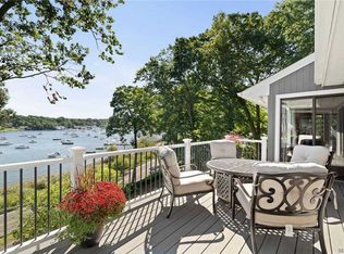 205 W Shore Rd, Huntington, NY 11743