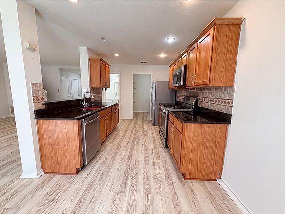 2nd image of 5810 Vasey Blvd