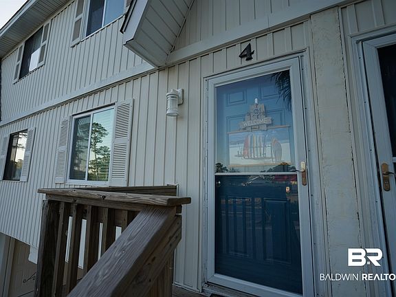 5th image of 112 W 8th Ave #4