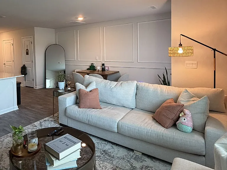 211 Seymour Village Dr — Photo 9