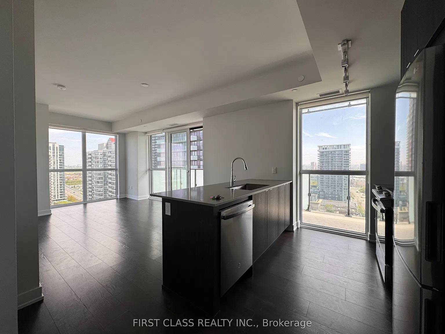 2 bed, $2,900 — Photo 3