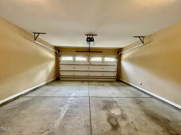 414 Weatherbrook Way — Photo 38