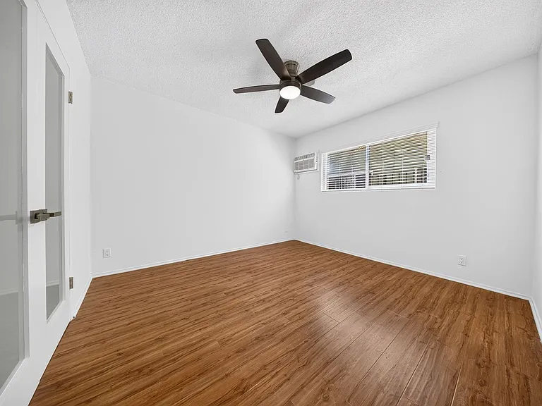 2010 S. Garth Ave. — Photo 20