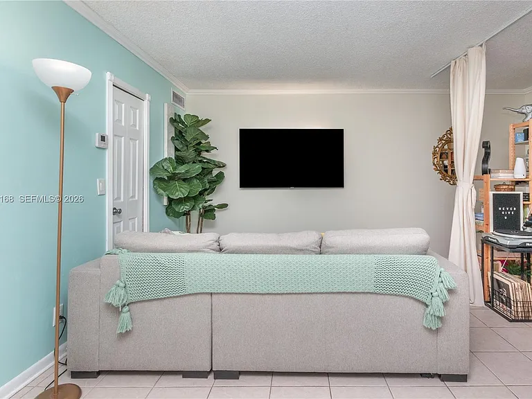 1425 Arthur St #409B — Photo 8