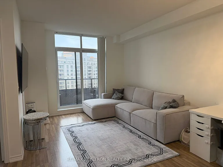 9225 Jane St #1606 — Photo 3