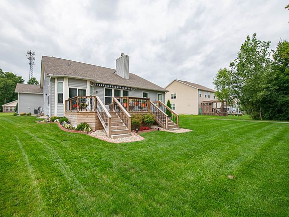 4th image of 8571 N Deer Hill Dr