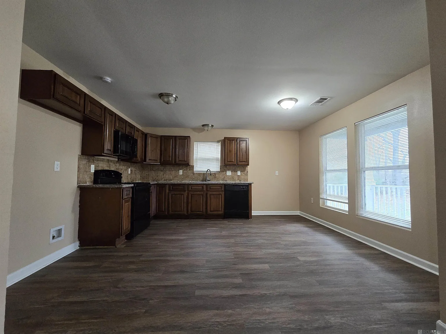 4 bed, 1484 sqft, $1,700 — Photo 4