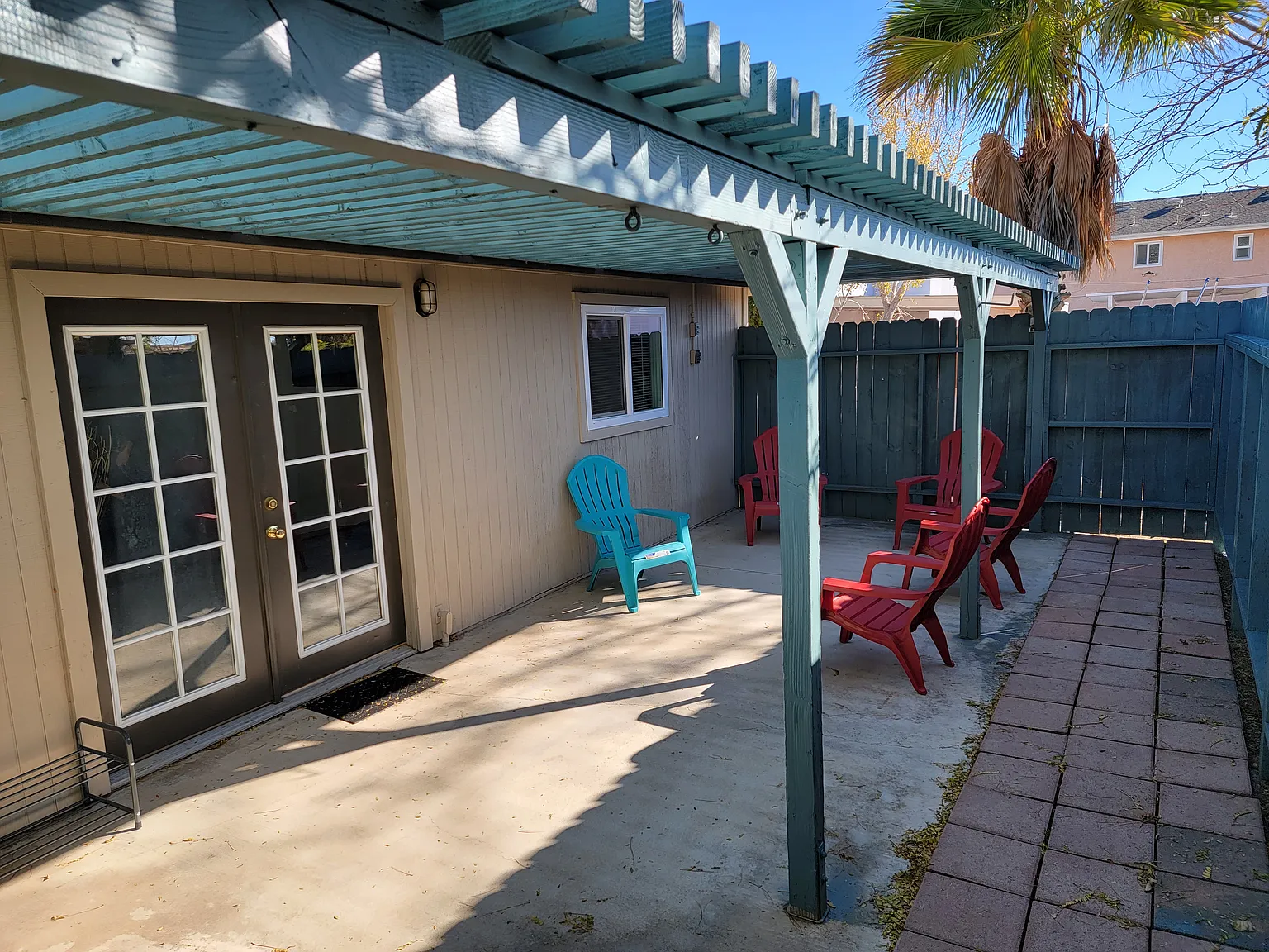 3 bed, 1007 sqft, $4,000 — Photo 2