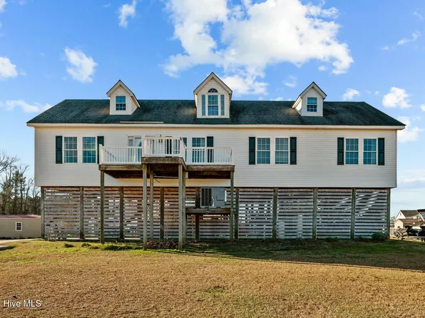 280 Bay Lake Drive, Chocowinity, NC 27817