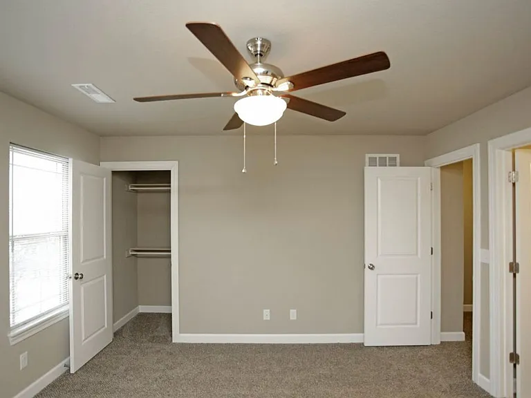 Arbor Mist Townhomes — Photo 36